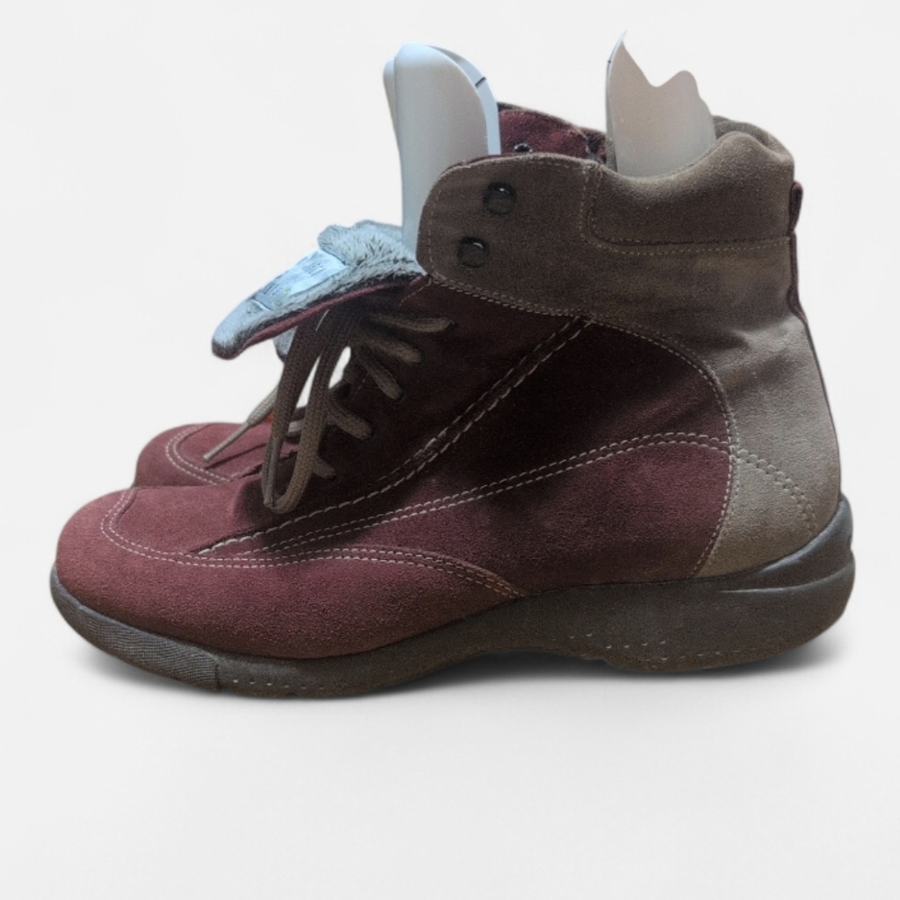 La Canadienne Boots Size 8 Burgundy Red Suede Waterproof Fur Lined Ankle Booties